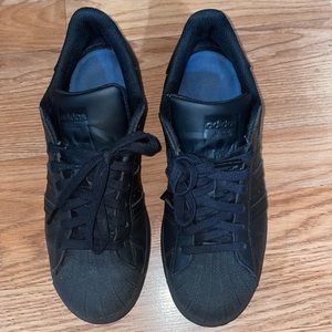 Adidas All Black Superstars — Men’s Size 8